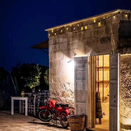 Masseria Paralupi *