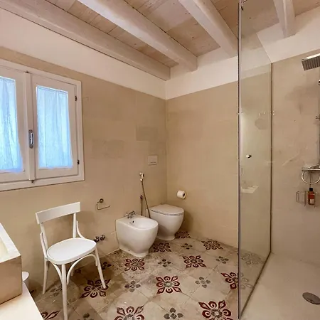 Alojamento de Acomodação e Pequeno-almoço Masseria Paralupi 4*