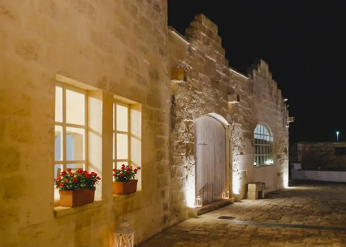 Masseria Paralupi לינה וארוחת בוקר לצ'ה