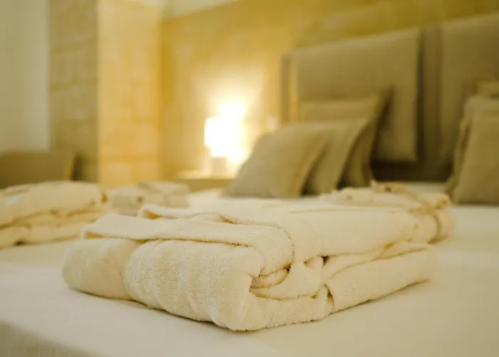 Masseria Paralupi לינה וארוחת בוקר לצ'ה