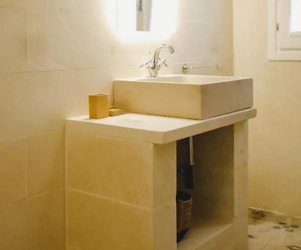 Masseria Paralupi לינה וארוחת בוקר